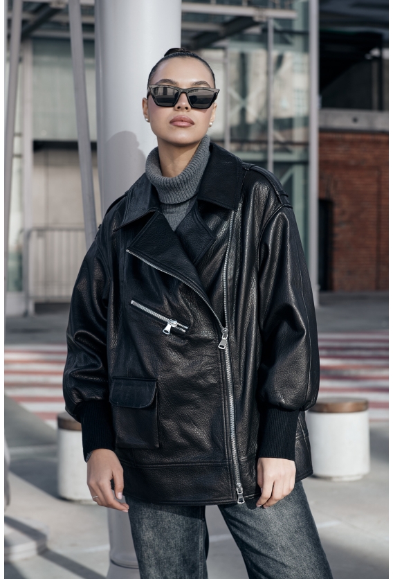 Женская куртка косуха черная Итальянская коллекция