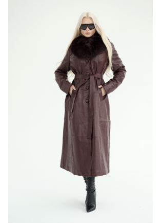 Бордовое женское пальто весна 2024
