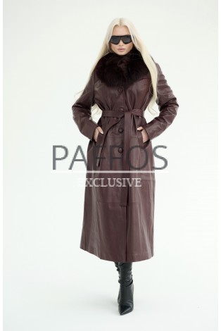 Бордовое женское пальто весна 2024