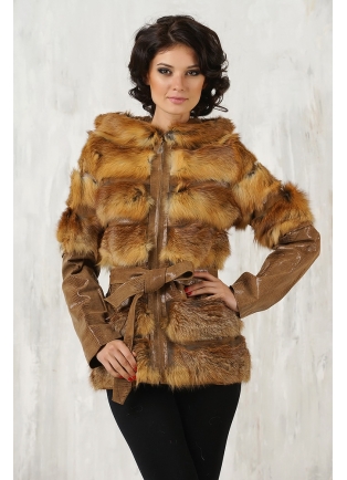 Стильная зимняя меховая куртка из лисы