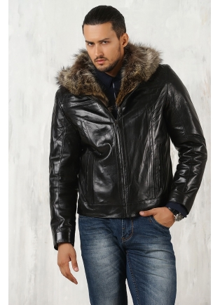 Черная зимняя мужская куртка