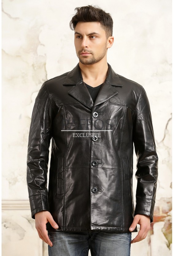 Черная кожаная куртка для мужчины