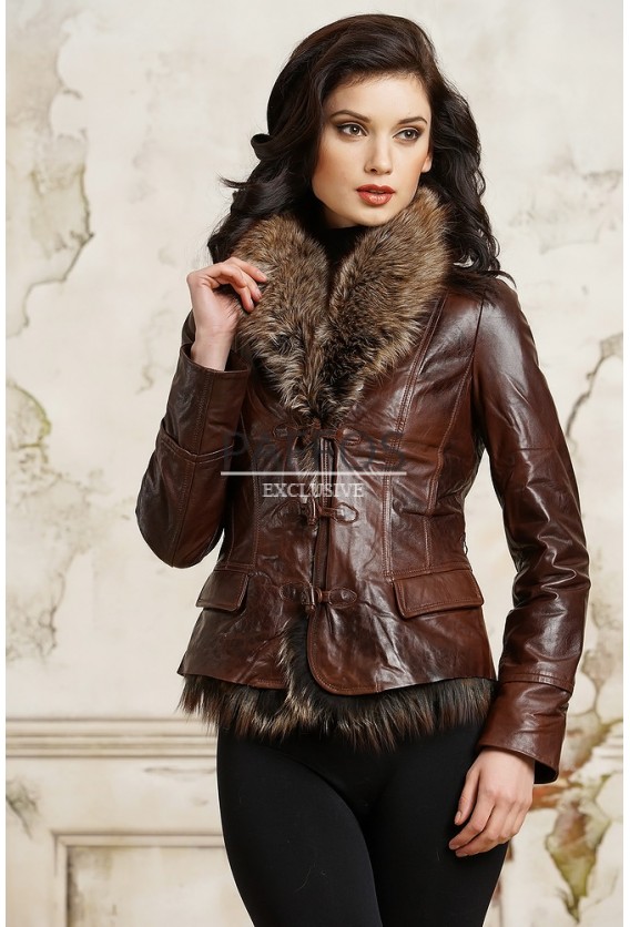 Темно-коричневая куртка из кожи с мехом чернобурки